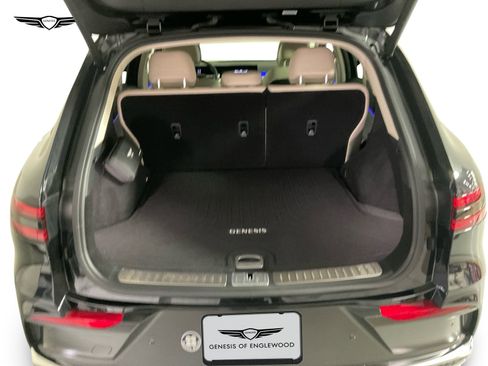 Used 2026 Genesis GV70 2.5T Select image 7