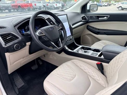 Used 2023 Ford Edge Titanium w/ Class II Trailer Tow Package AWD/4WD image 20