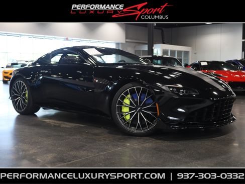 Used 2023 Aston Martin V8 Vantage Coupe RWD image 1