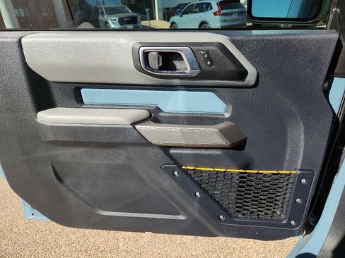 Used 2023 Ford Bronco Badlands image 14