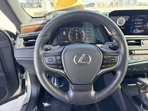 Used 2025 Lexus ES 350 w/ Premium Package FWD image 14