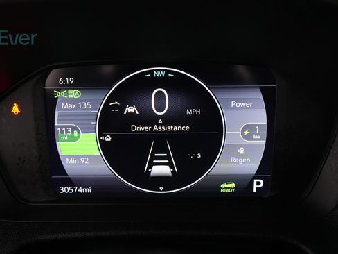 Used 2023 Chevrolet Bolt LT w/ Infotainment Package FWD image 7