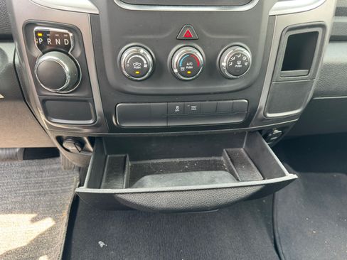 Used 2021 RAM 1500 Classic SLT RWD image 21