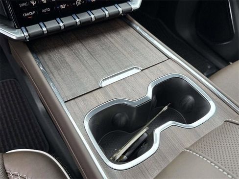 New 2026 GMC Acadia Denali Ultimate image 18