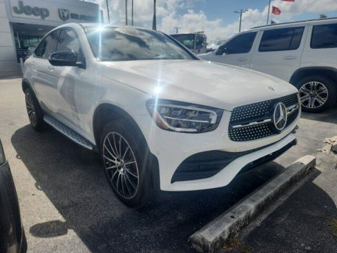 Used 2022 Mercedes-Benz GLC 300 4MATIC Coupe image 11