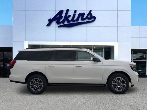 New 2026 Ford Expedition Max Active image 1