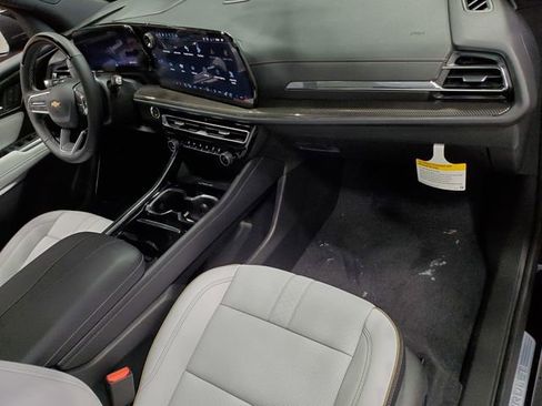 New 2025 Chevrolet Traverse High Country FWD image 16