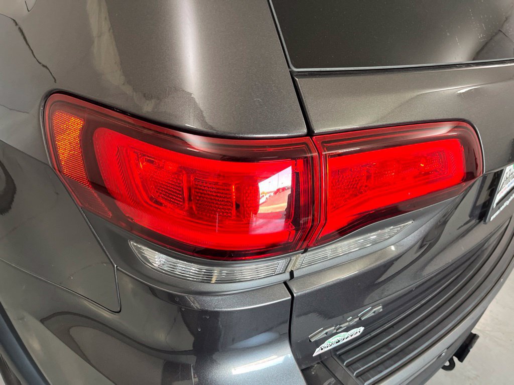 Used 2019 Jeep Grand Cherokee Trailhawk w/ Trailhawk Luxury Group AWD/4WD image 48