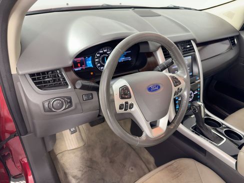 Used 2011 Ford Edge Limited image 4