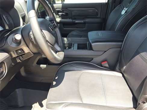 Used 2024 RAM 2500 Limited image 18