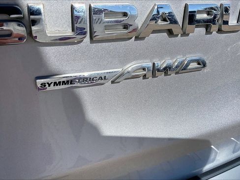 Used 2023 Subaru Ascent Limited w/ Technology Package image 7