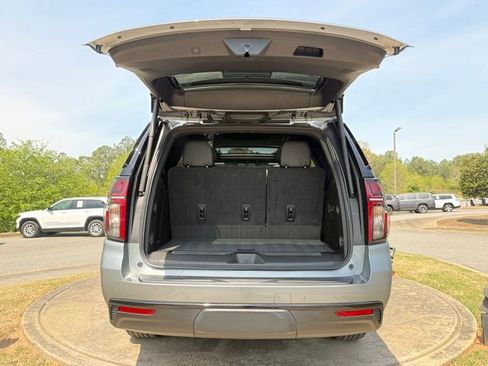 Used 2024 Chevrolet Tahoe Z71 w/ Off-Road Capability Package image 31