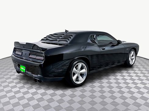 Used 2017 Dodge Challenger R/T Plus image 10