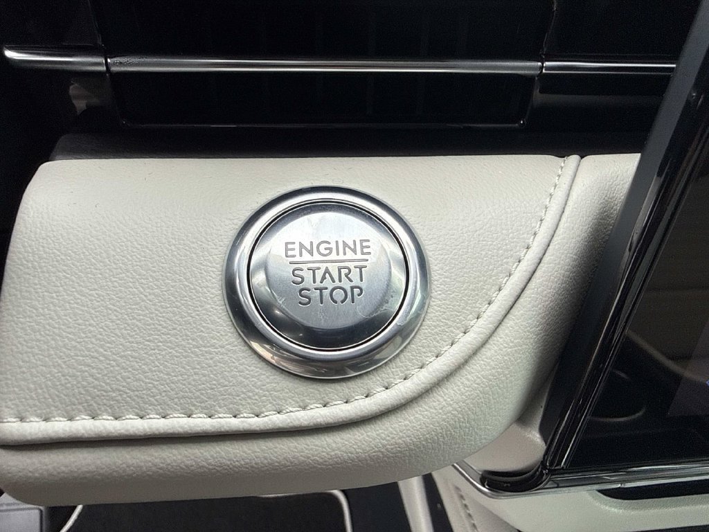 New 2026 Lincoln Nautilus Reserve AWD/4WD image 28