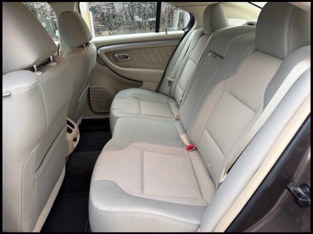 Used 2015 Ford Taurus SEL w/ Equipment Group 201A AWD/4WD image 16