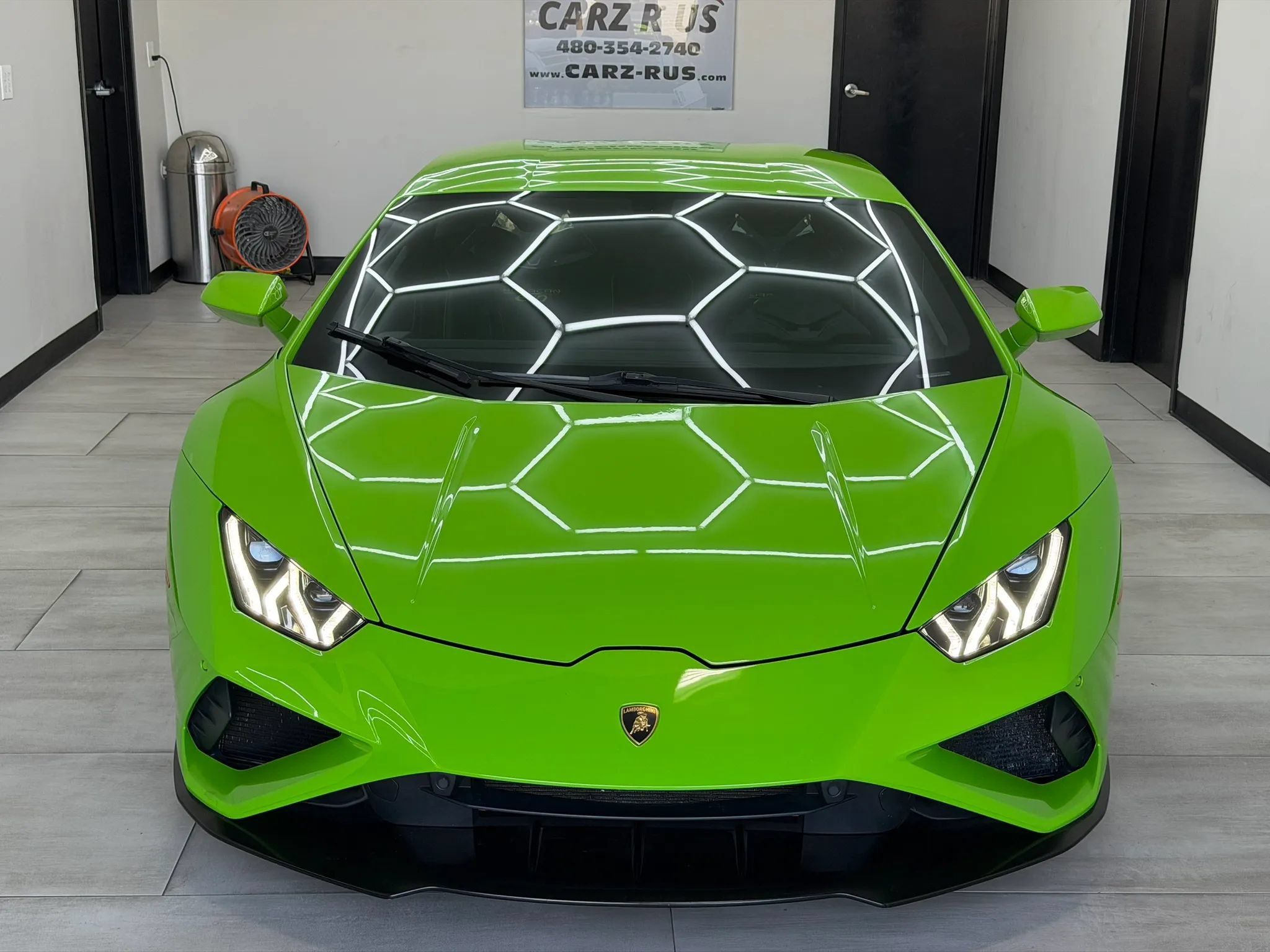 Used 2022 Lamborghini Huracan EVO RWD image 19