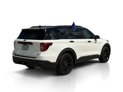 Certified 2022 Ford Explorer ST w/ ST Street Pack RWD image 7