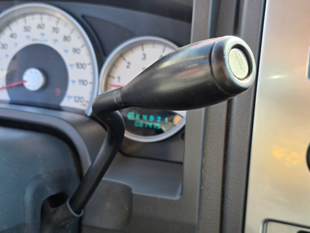 Used 2005 Dodge Dakota SLT w/ Trailer Tow Group AWD/4WD image 30