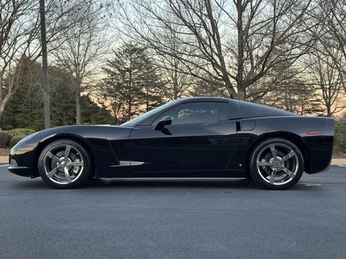 Used 2009 Chevrolet Corvette Coupe w/ Preferred Equipment Group image 3