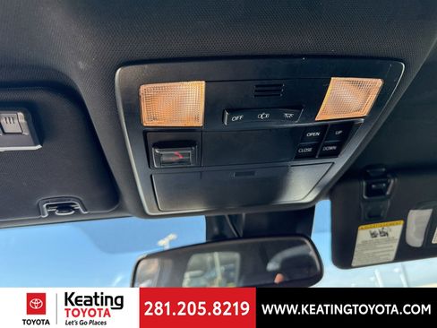 Used 2021 Toyota Tacoma Limited AWD/4WD image 23