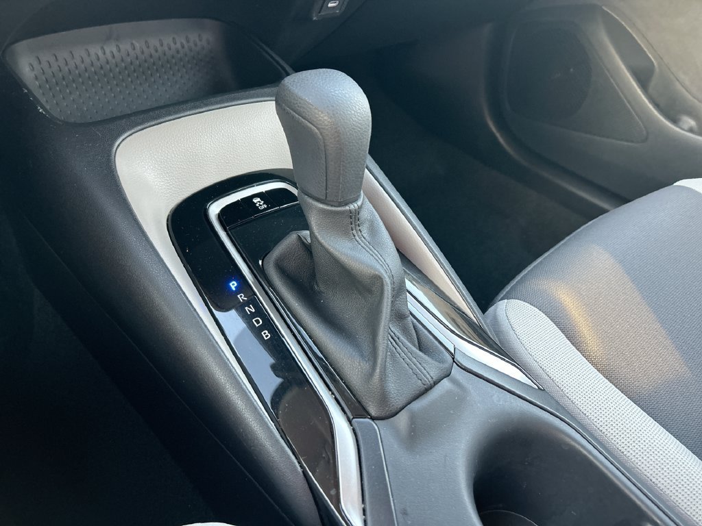 Used 2025 Toyota Corolla LE FWD image 25
