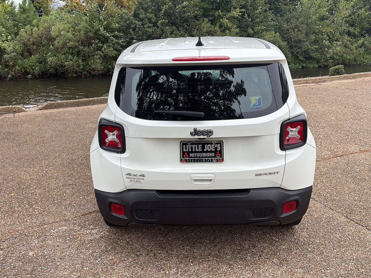 Used 2019 Jeep Renegade Sport w/ UConnect 7.0 Group AWD/4WD image 7