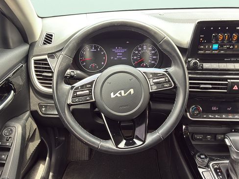 Used 2022 Kia Seltos EX AWD/4WD image 18