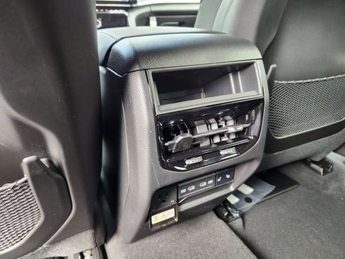 New 2026 Jeep Grand Cherokee Limited AWD/4WD image 30