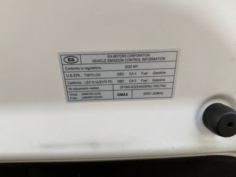 Used 2020 Kia Sorento LX w/ LX I4 Convenience Package image 26