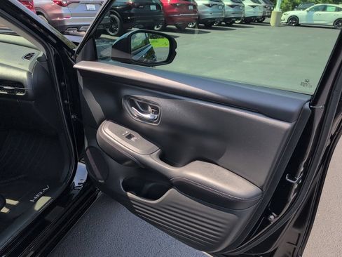 Used 2025 Honda HR-V EX-L image 44