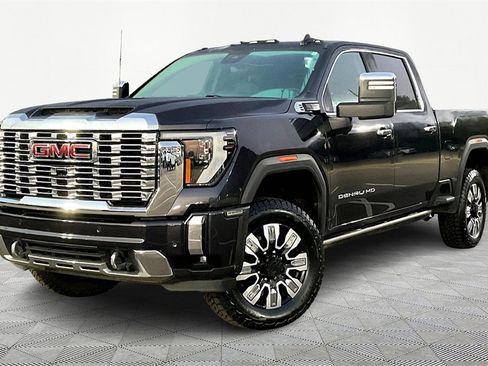 Used 2024 GMC Sierra 2500 Denali w/ Denali Reserve Package image 2