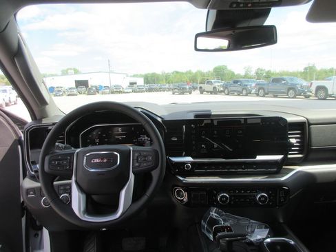 New 2026 GMC Sierra 1500 SLT w/ SLT Premium Plus Package AWD/4WD image 19