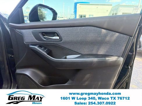 Used 2023 Nissan Rogue SV FWD image 28
