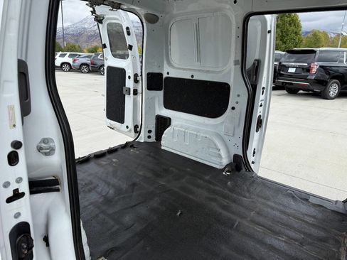 Used 2015 Chevrolet City Express LS image 18