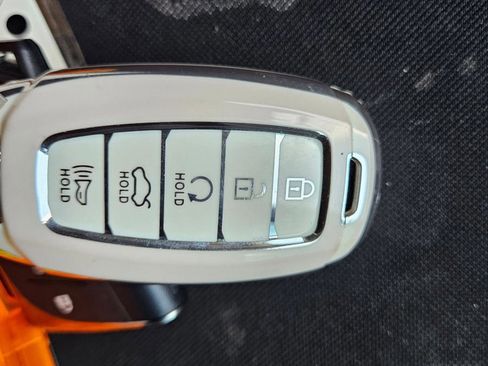 Used 2023 Hyundai Elantra SEL w/ Convenience Package image 32