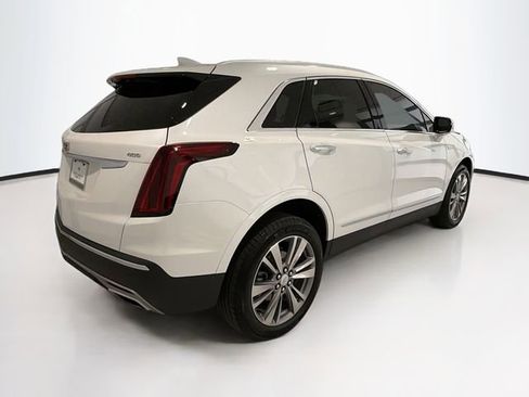 Certified 2025 Cadillac XT5 Premium Luxury w/ LPO, Floor Liner Package AWD/4WD image 5
