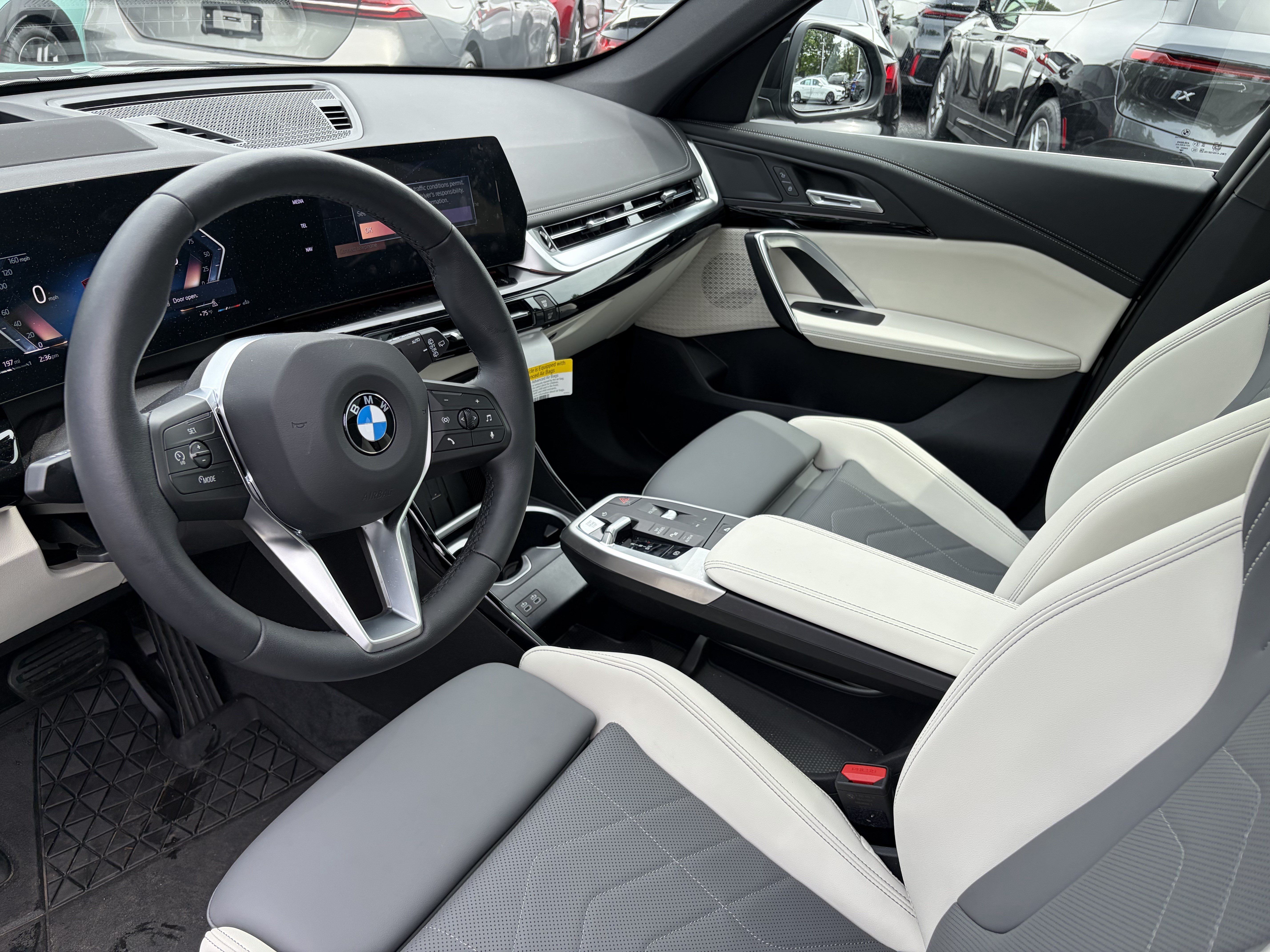 Used 2026 BMW X1 xDrive28i w/ Technology Package AWD/4WD image 11