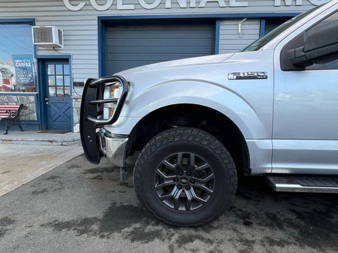 Used 2017 Ford F150 XLT w/ Trailer Tow Package image 2