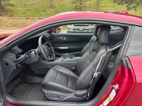 Used 2025 Ford Mustang GT Premium RWD image 10