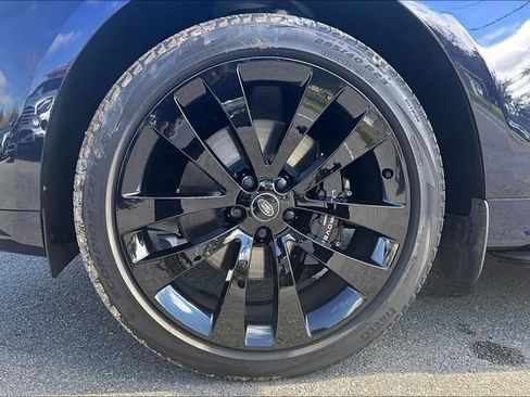 Used 2023 Land Rover Range Rover Sport SE Dynamic image 35