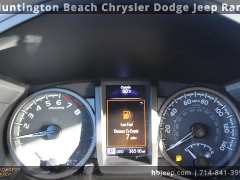 Used 2023 Toyota Tacoma TRD Off-Road image 17