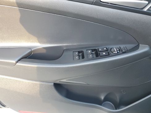 Used 2019 Hyundai Tucson SEL image 18