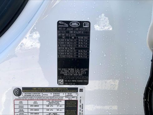 New 2026 Land Rover Defender 110 X-Dynamic SE image 18