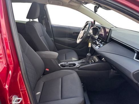 Used 2025 Toyota Corolla LE image 18