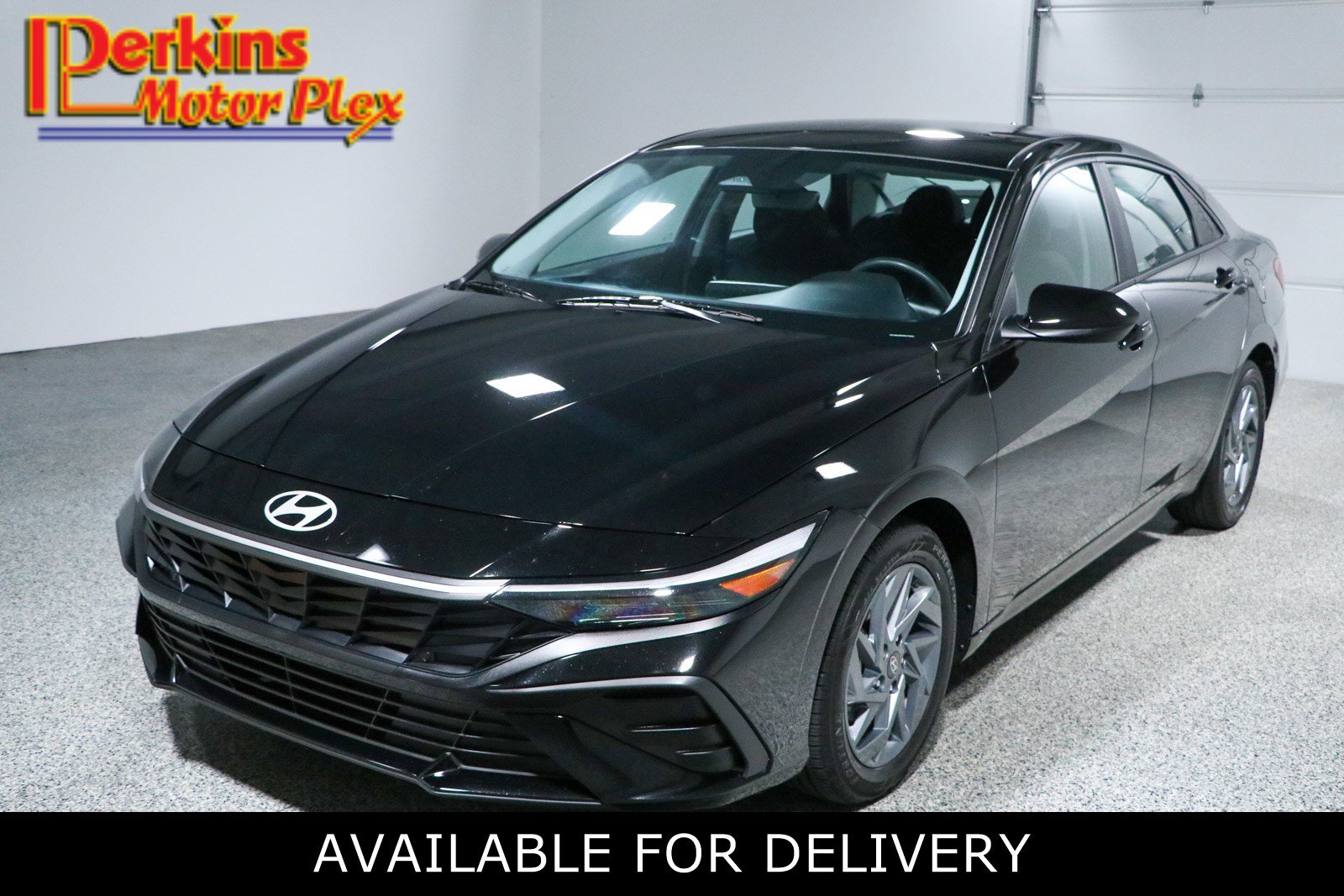 Used 2024 Hyundai Elantra SEL FWD image 1