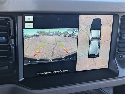 Used 2023 Ford Bronco Wildtrak image 27