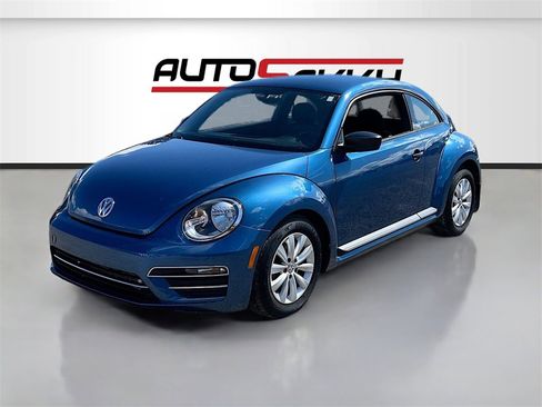 Used 2017 Volkswagen Beetle 1.8T S image 3