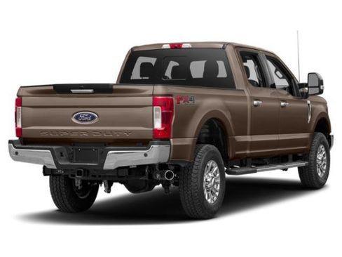Used 2018 Ford F250 XLT w/ Snow Plow Prep Package AWD/4WD image 12