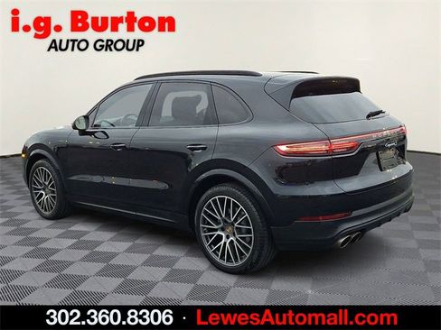 Used 2022 Porsche Cayenne S image 4