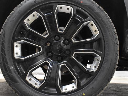 Used 2020 GMC Yukon XL Denali w/ Denali Ultimate Black Edition image 35